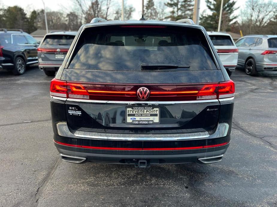 new 2024 Volkswagen Atlas car, priced at $44,801