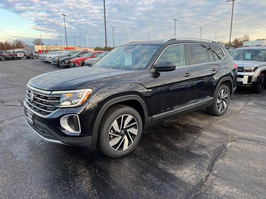 new 2024 Volkswagen Atlas car, priced at $44,801