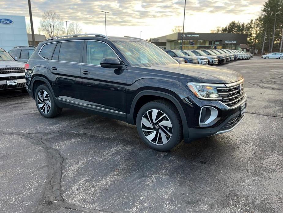 new 2024 Volkswagen Atlas car, priced at $44,801