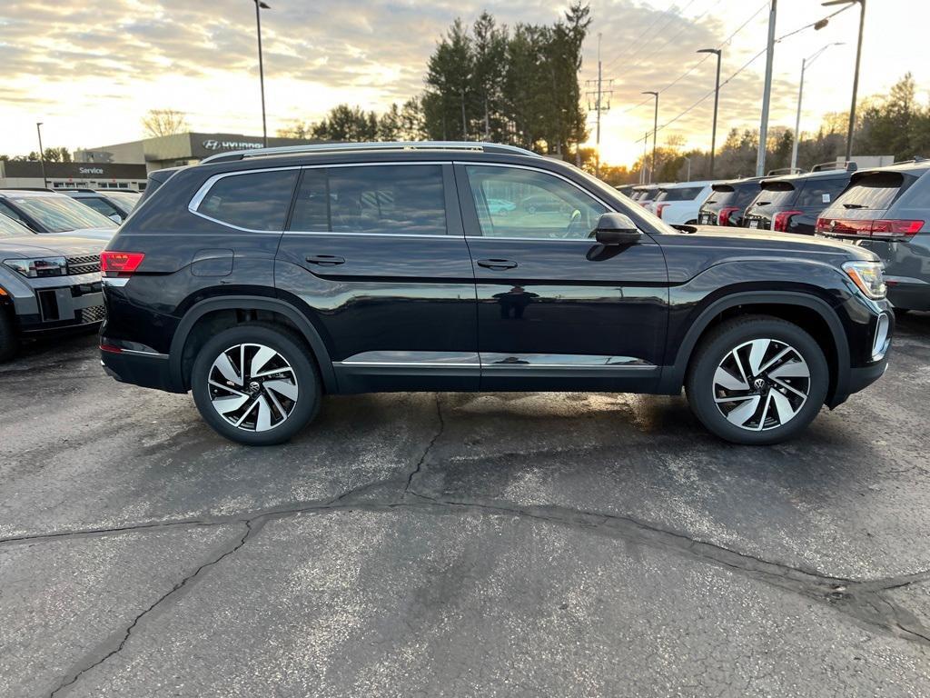 new 2024 Volkswagen Atlas car, priced at $44,801