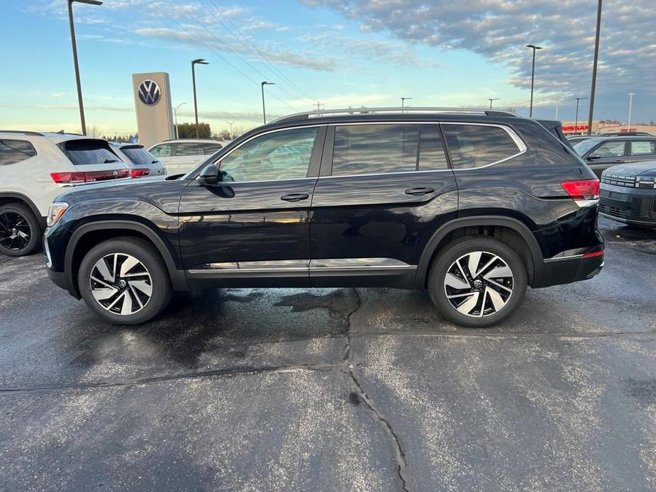 new 2024 Volkswagen Atlas car, priced at $44,801