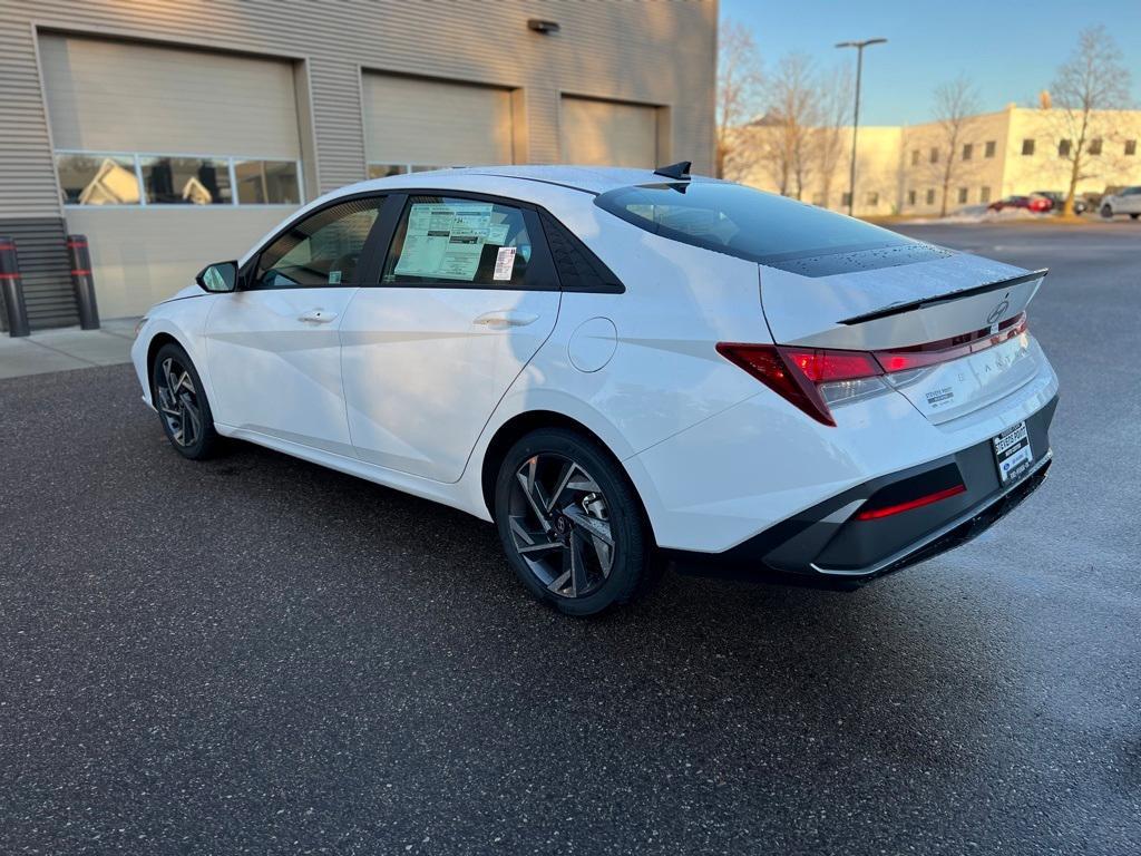 new 2025 Hyundai Elantra car, priced at $23,246