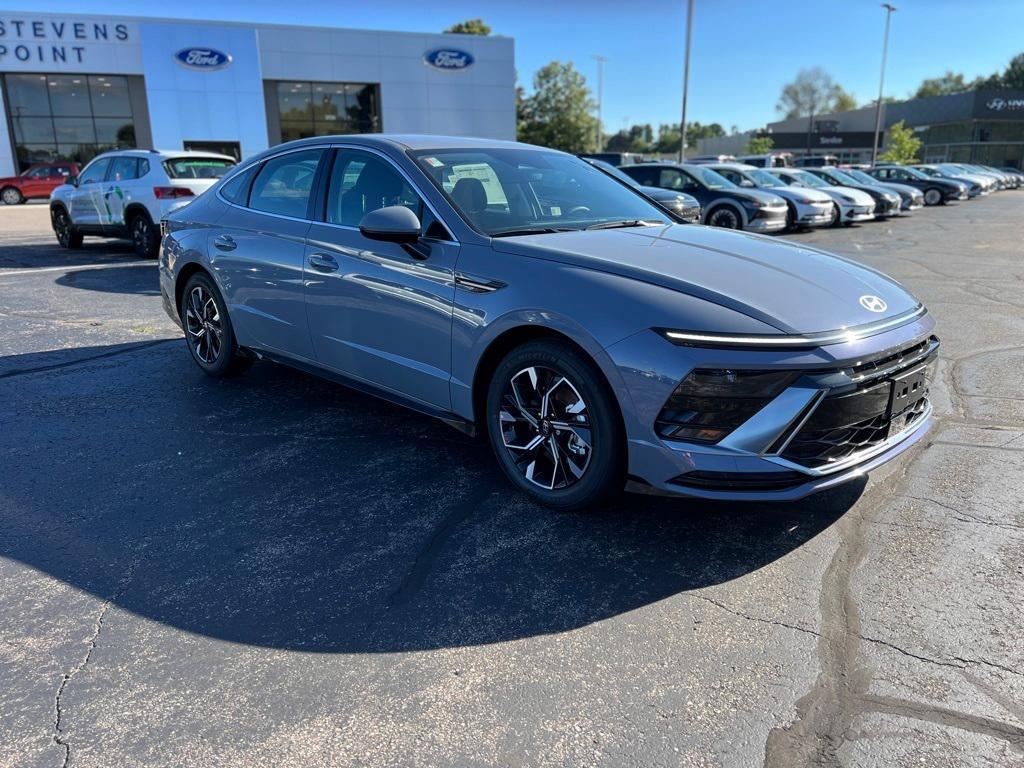 new 2024 Hyundai Sonata car, priced at $28,800