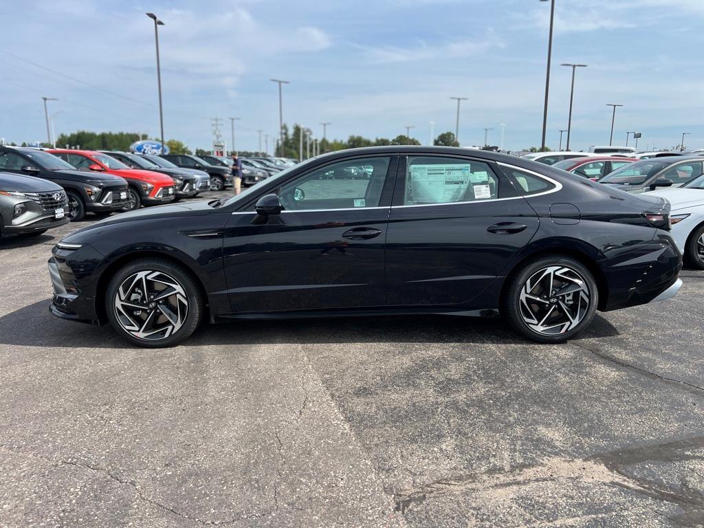 new 2025 Hyundai Sonata car, priced at $30,397