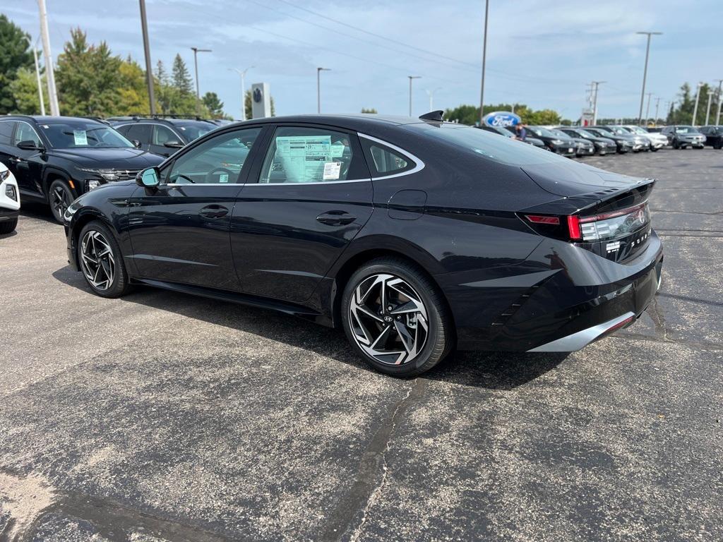 new 2025 Hyundai Sonata car, priced at $30,397