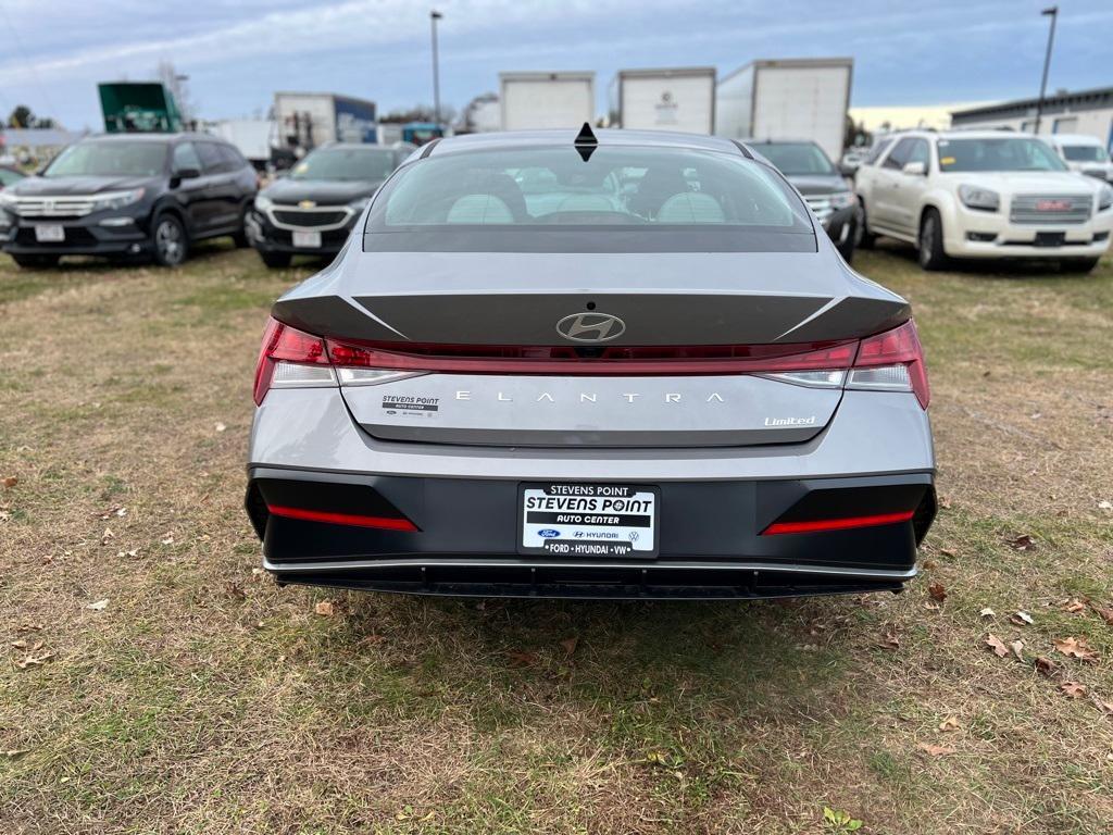 new 2025 Hyundai Elantra car, priced at $27,581