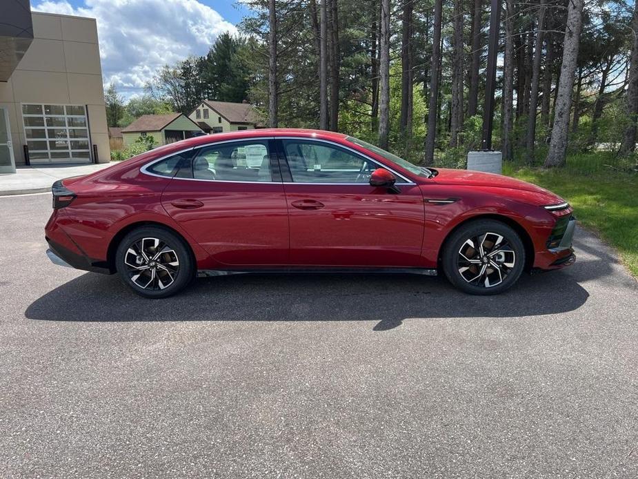 new 2024 Hyundai Sonata car, priced at $26,262