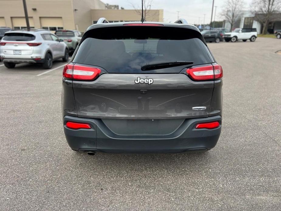 used 2018 Jeep Cherokee car, priced at $16,153