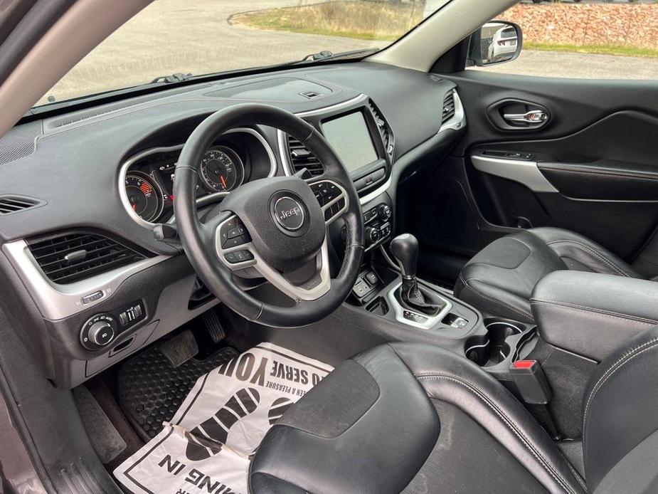 used 2018 Jeep Cherokee car, priced at $16,153