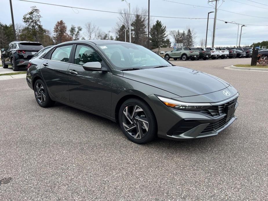 new 2025 Hyundai Elantra car, priced at $25,383