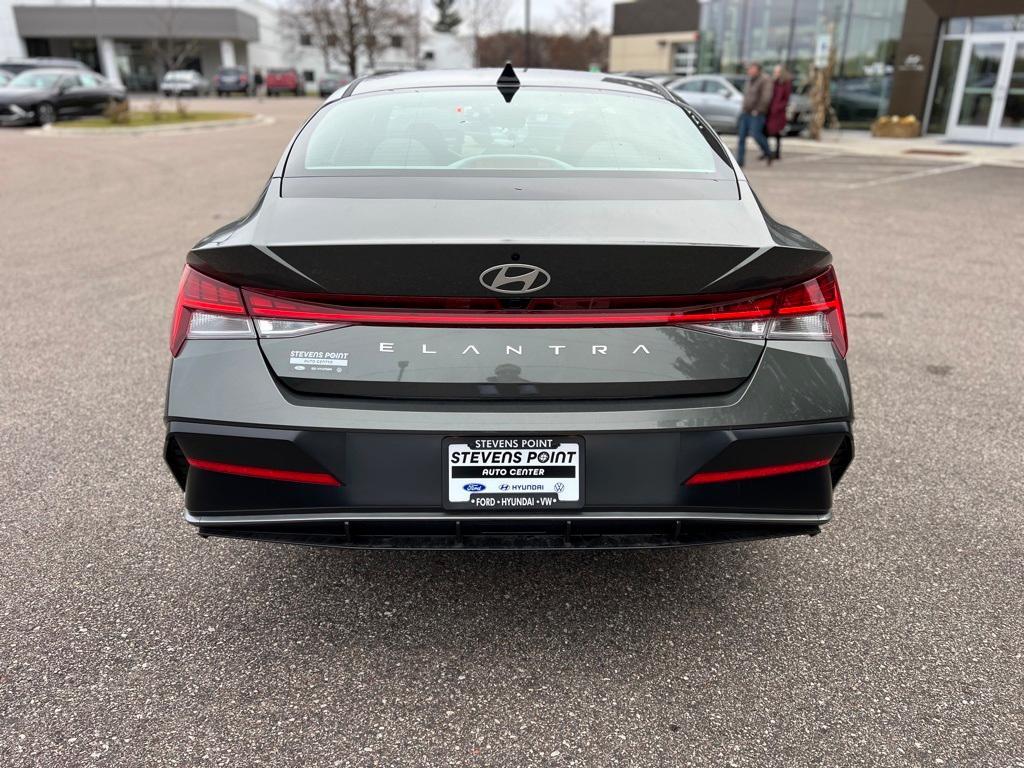 new 2025 Hyundai Elantra car, priced at $25,383