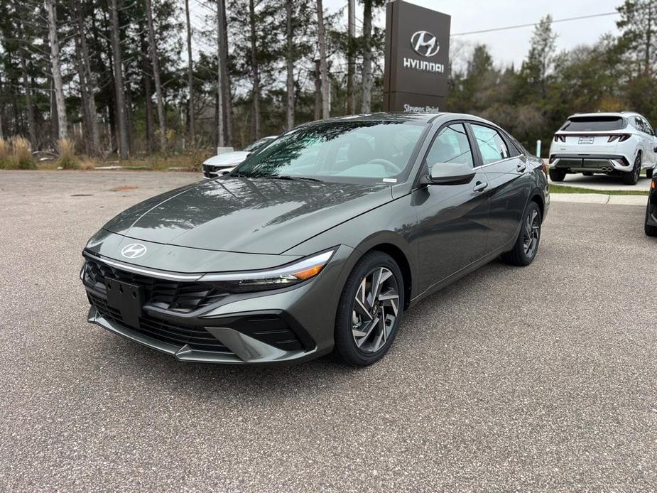 new 2025 Hyundai Elantra car, priced at $25,383