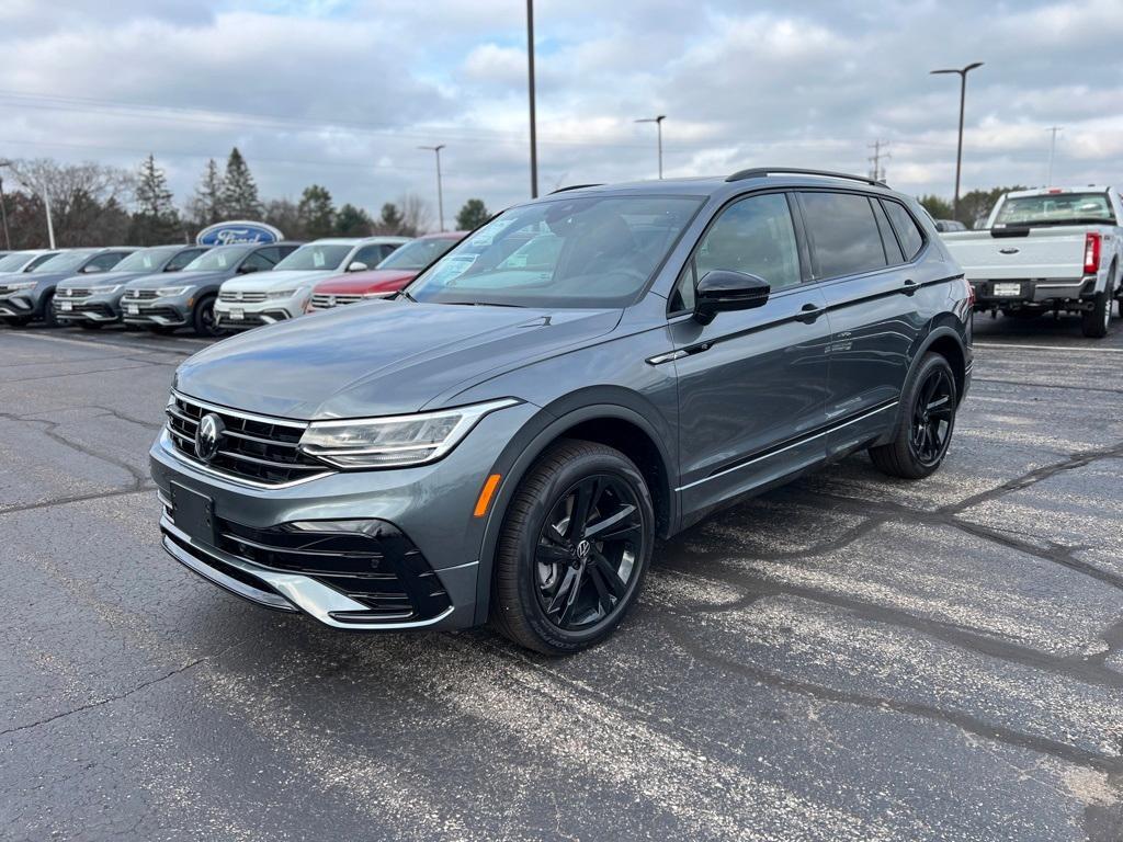 new 2024 Volkswagen Tiguan car, priced at $34,479