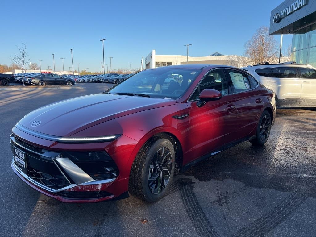 new 2024 Hyundai Sonata car, priced at $26,690