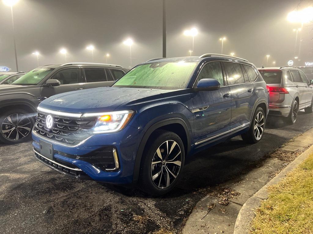 new 2025 Volkswagen Atlas car, priced at $51,845