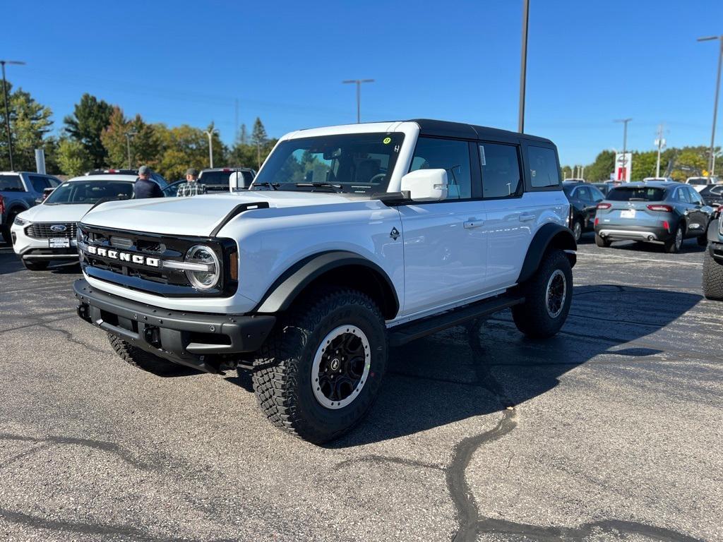 new 2024 Ford Bronco car, priced at $59,490