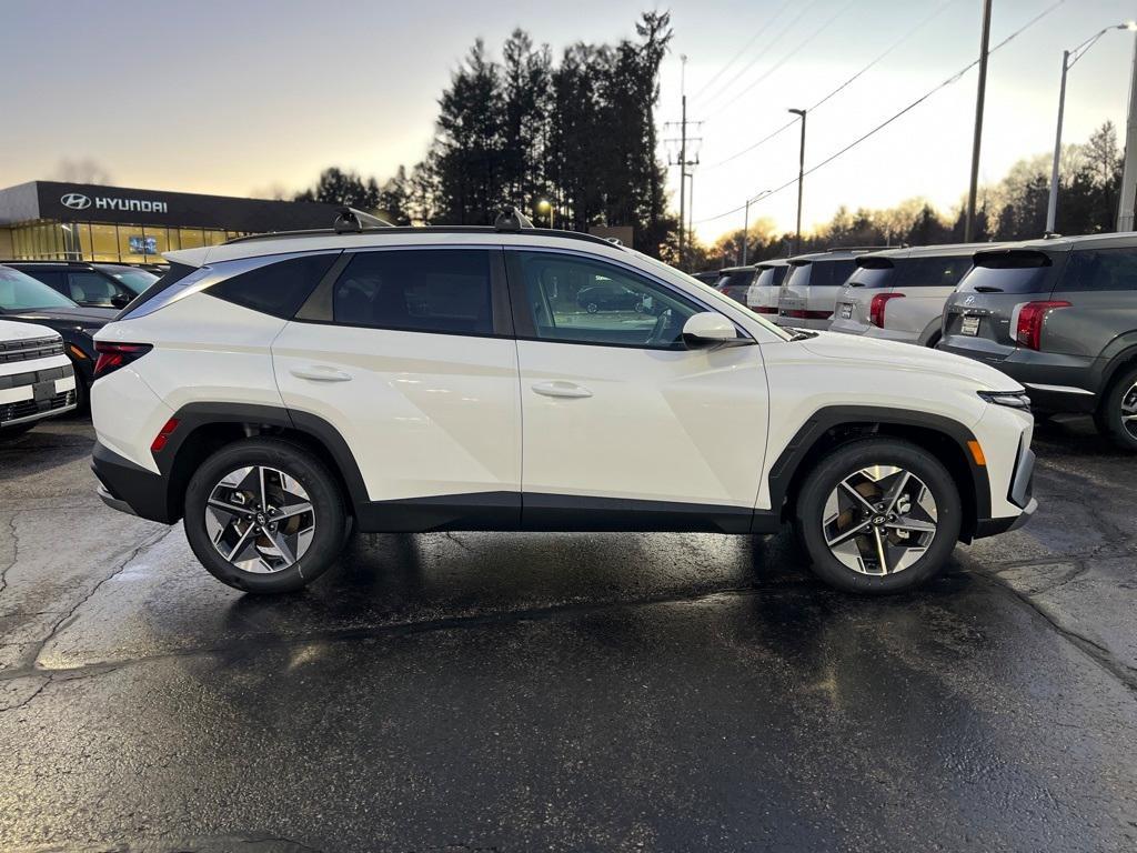 new 2025 Hyundai Tucson car, priced at $31,254