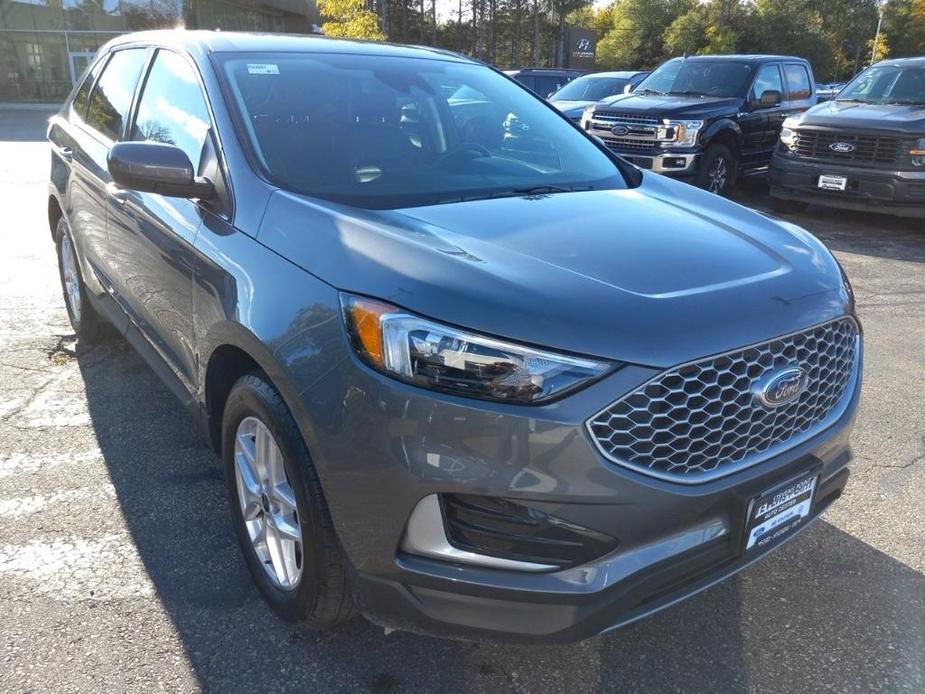 used 2024 Ford Edge car, priced at $27,536