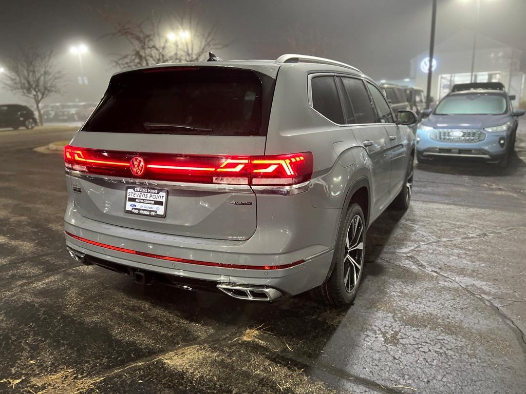 new 2025 Volkswagen Atlas car, priced at $52,651