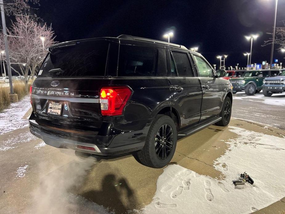 new 2024 Ford Expedition car, priced at $65,746