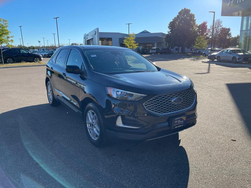 used 2024 Ford Edge car, priced at $29,888