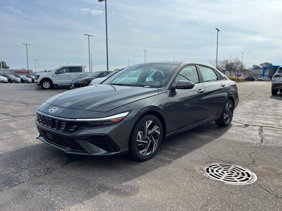 new 2025 Hyundai Elantra car, priced at $25,435