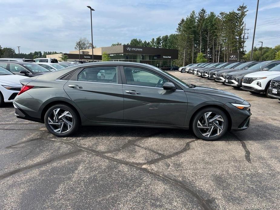 new 2025 Hyundai Elantra car, priced at $25,435