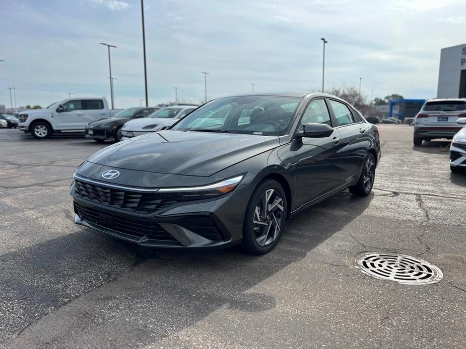 new 2025 Hyundai Elantra car, priced at $25,435