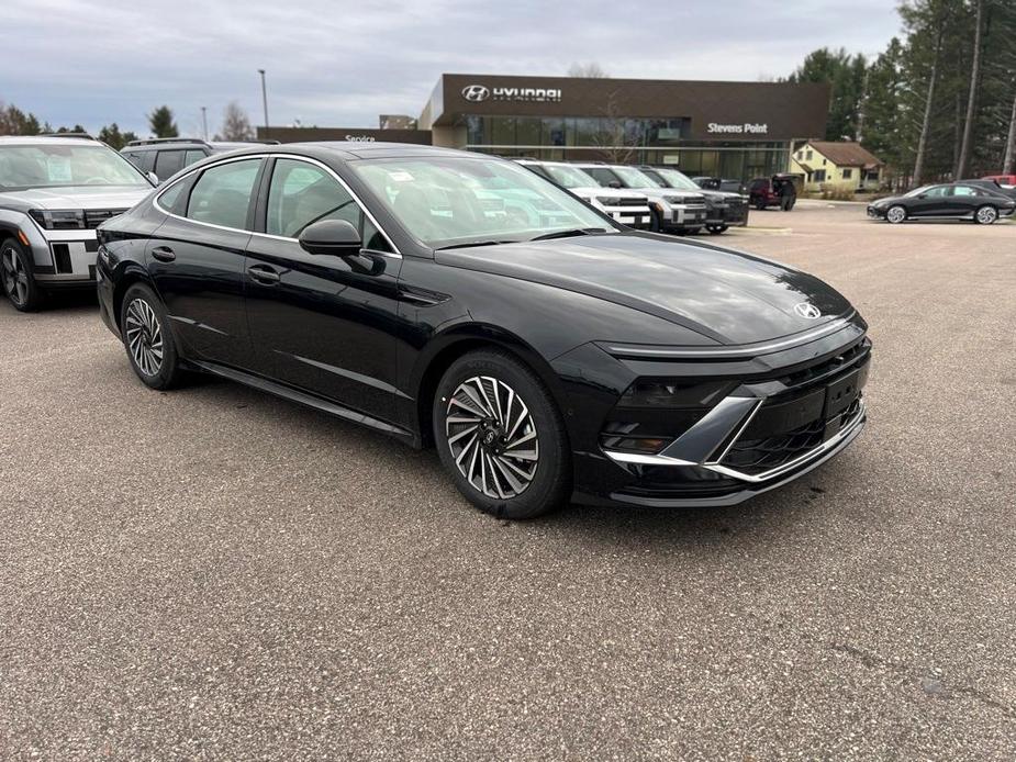 new 2025 Hyundai Sonata Hybrid car, priced at $36,780