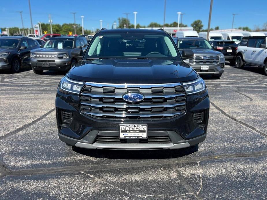 new 2025 Ford Explorer car, priced at $40,754