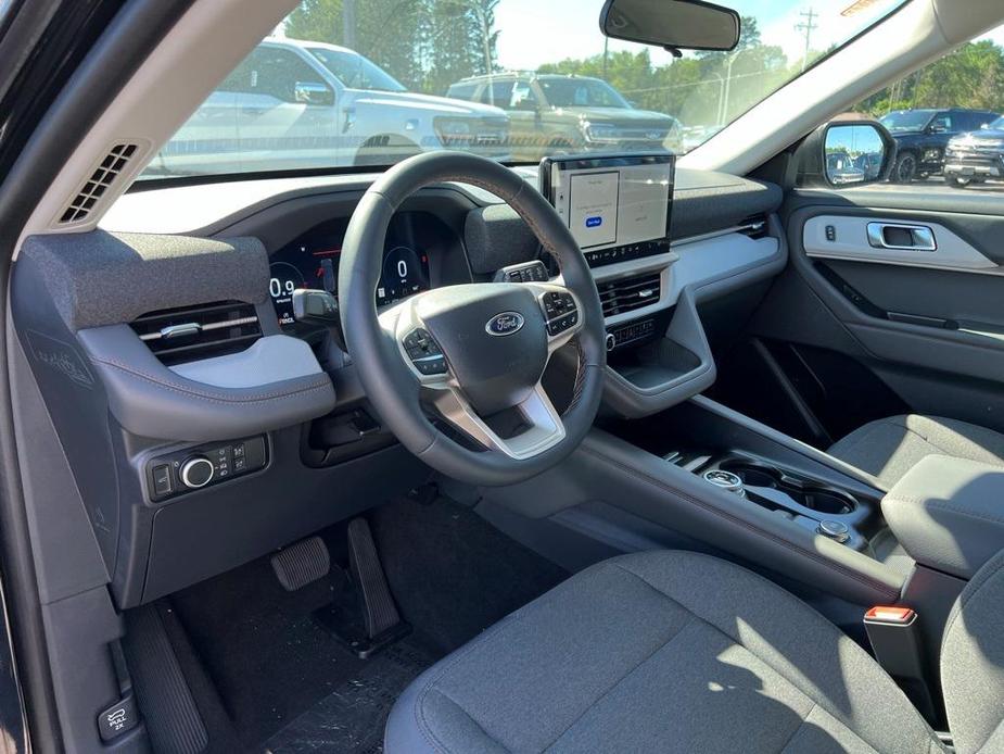 new 2025 Ford Explorer car, priced at $40,754