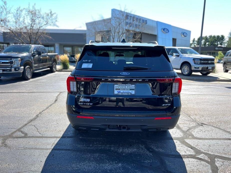 new 2025 Ford Explorer car, priced at $40,754