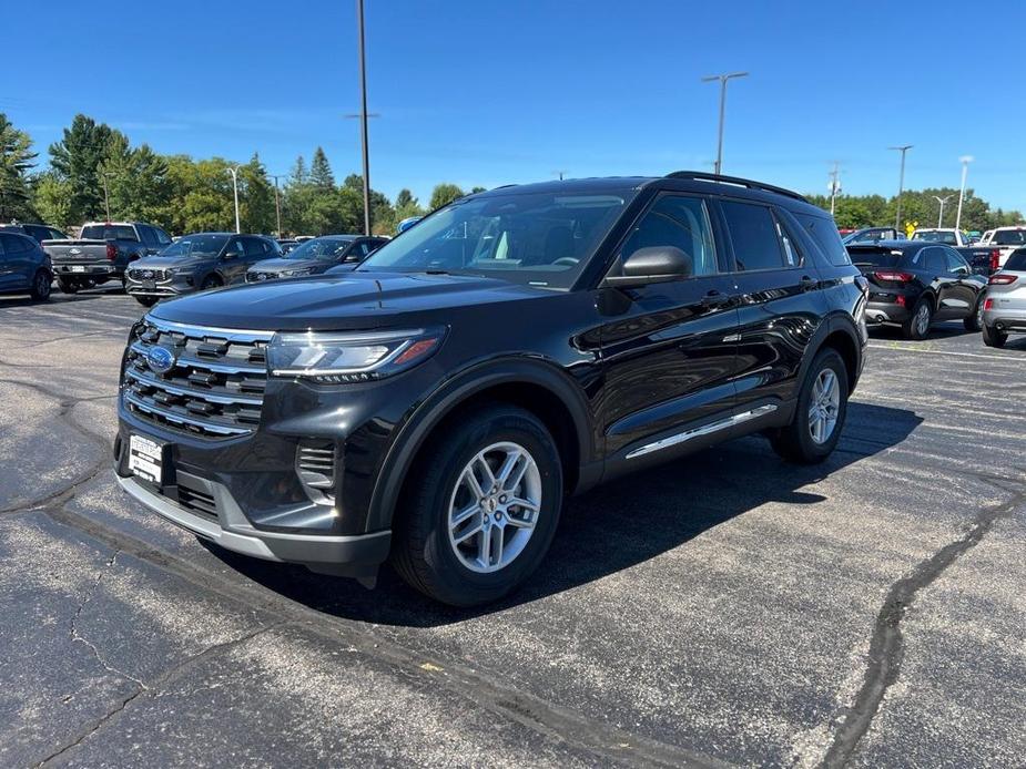 new 2025 Ford Explorer car, priced at $40,754