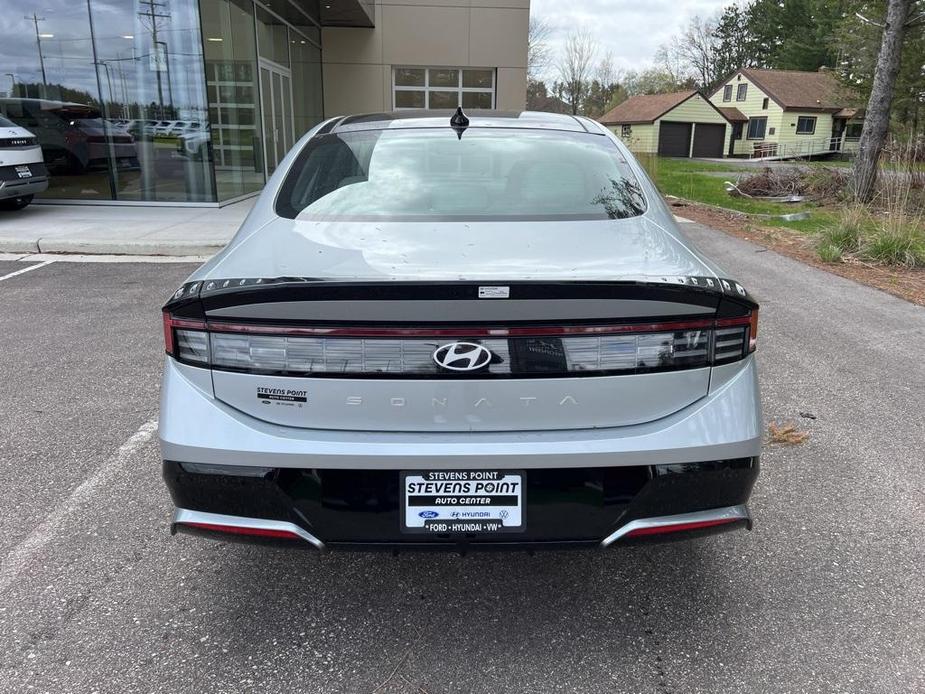 new 2024 Hyundai Sonata car, priced at $29,016