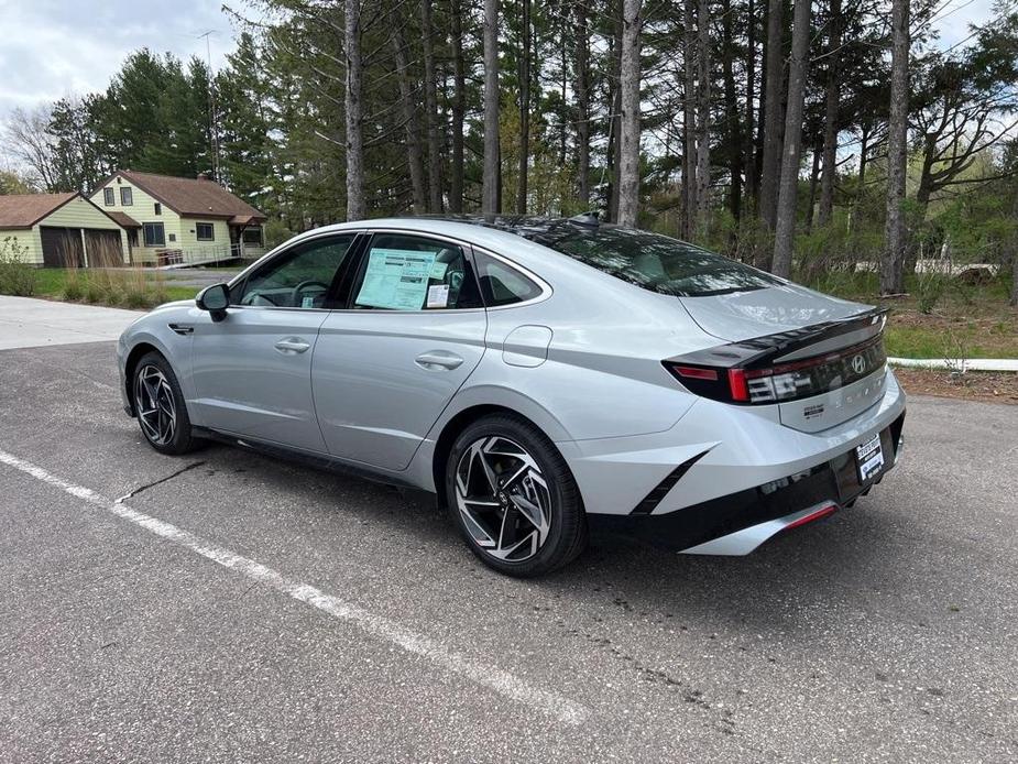 new 2024 Hyundai Sonata car, priced at $29,016