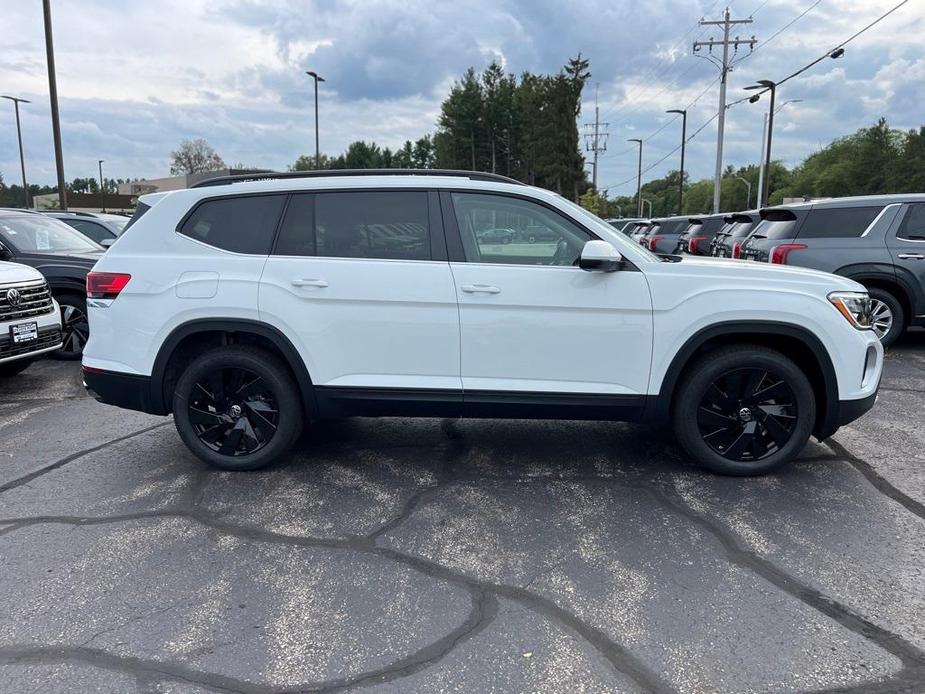 new 2024 Volkswagen Atlas car, priced at $41,310