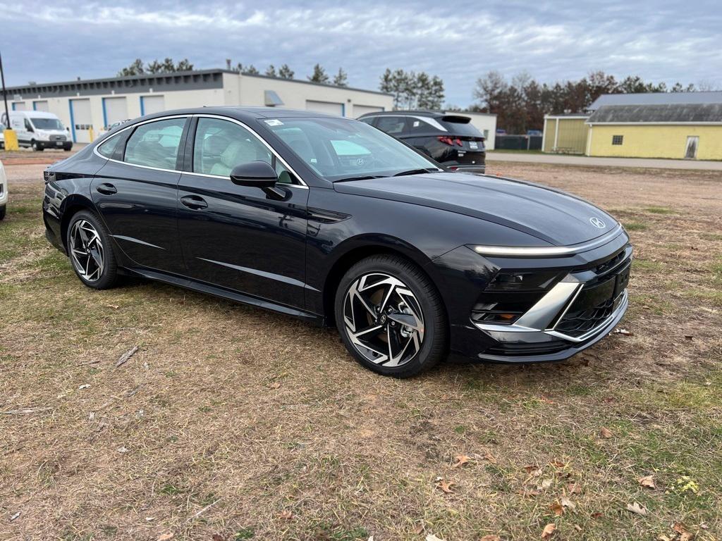 new 2025 Hyundai Sonata car, priced at $29,893