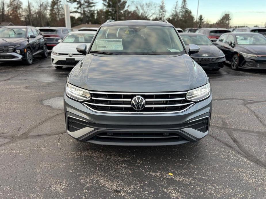 new 2024 Volkswagen Tiguan car, priced at $32,040