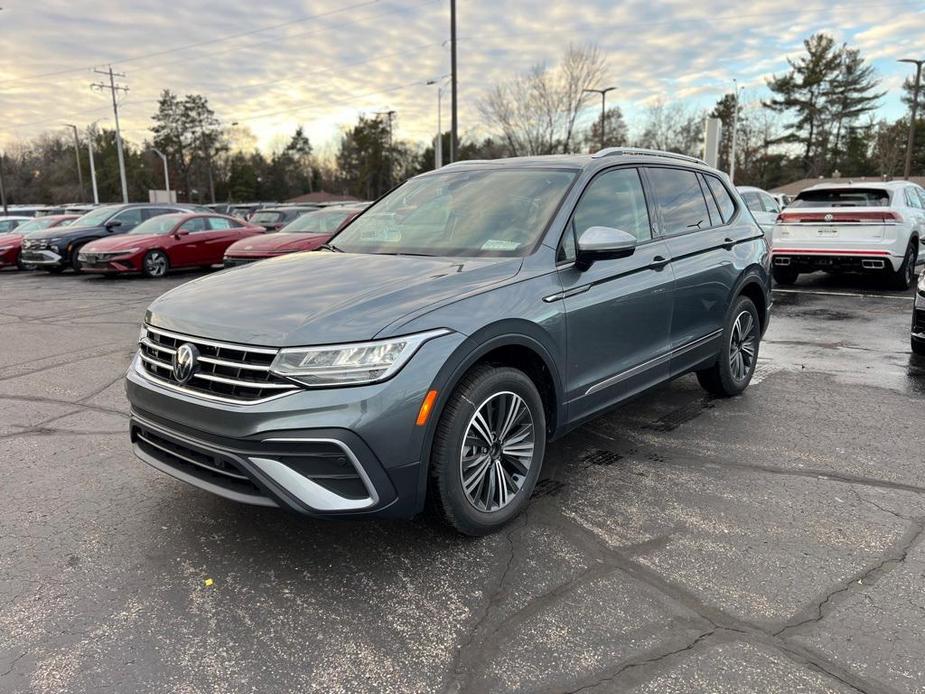 new 2024 Volkswagen Tiguan car, priced at $32,040