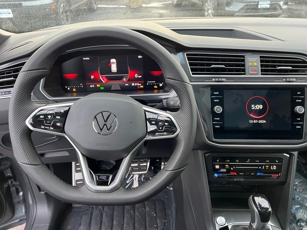 new 2024 Volkswagen Tiguan car, priced at $34,616