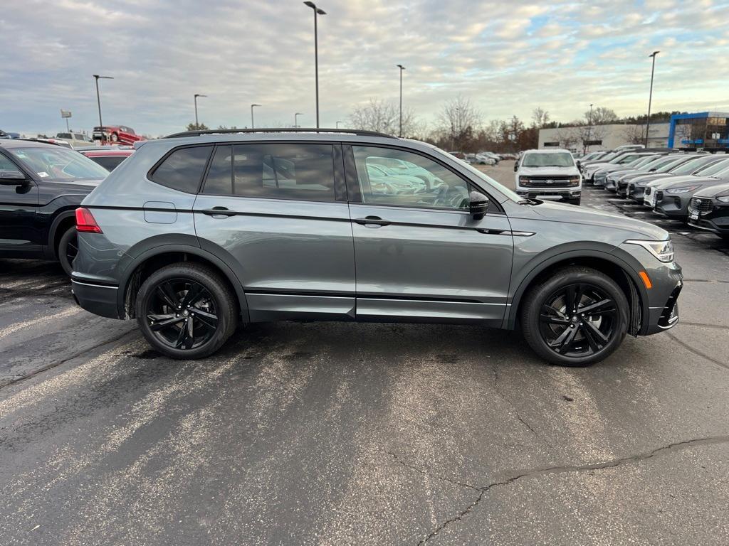 new 2024 Volkswagen Tiguan car, priced at $34,616