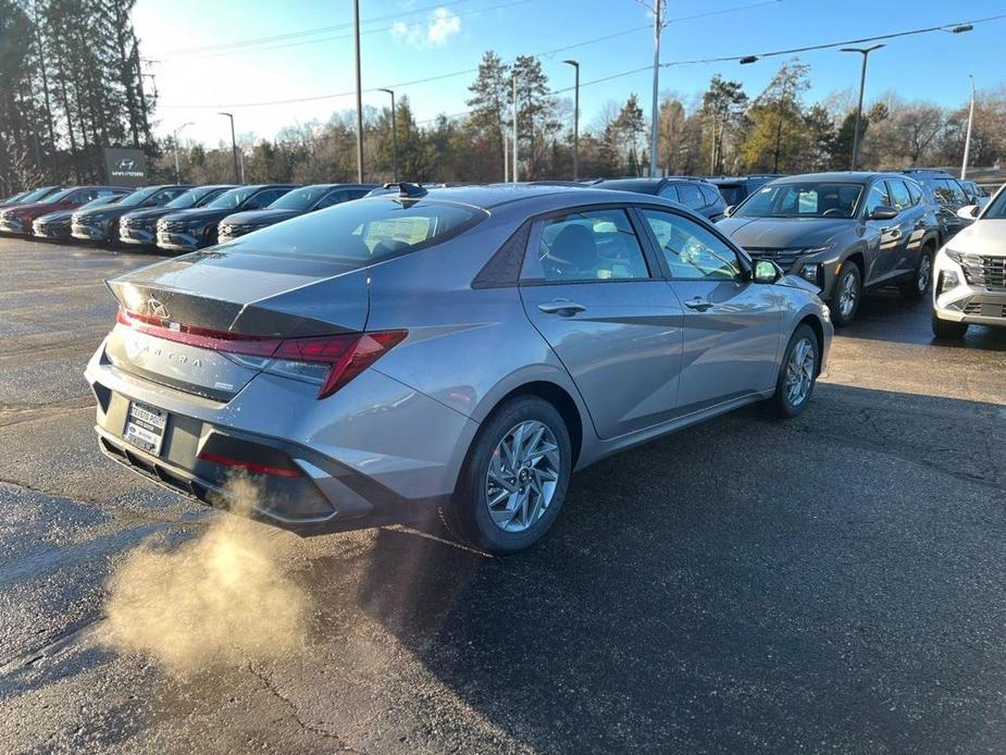 new 2025 Hyundai Elantra HEV car, priced at $24,808