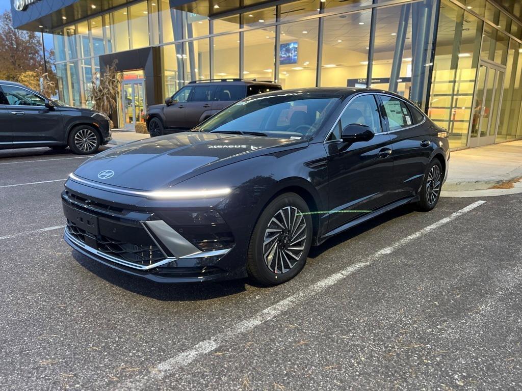 new 2025 Hyundai Sonata Hybrid car, priced at $36,768