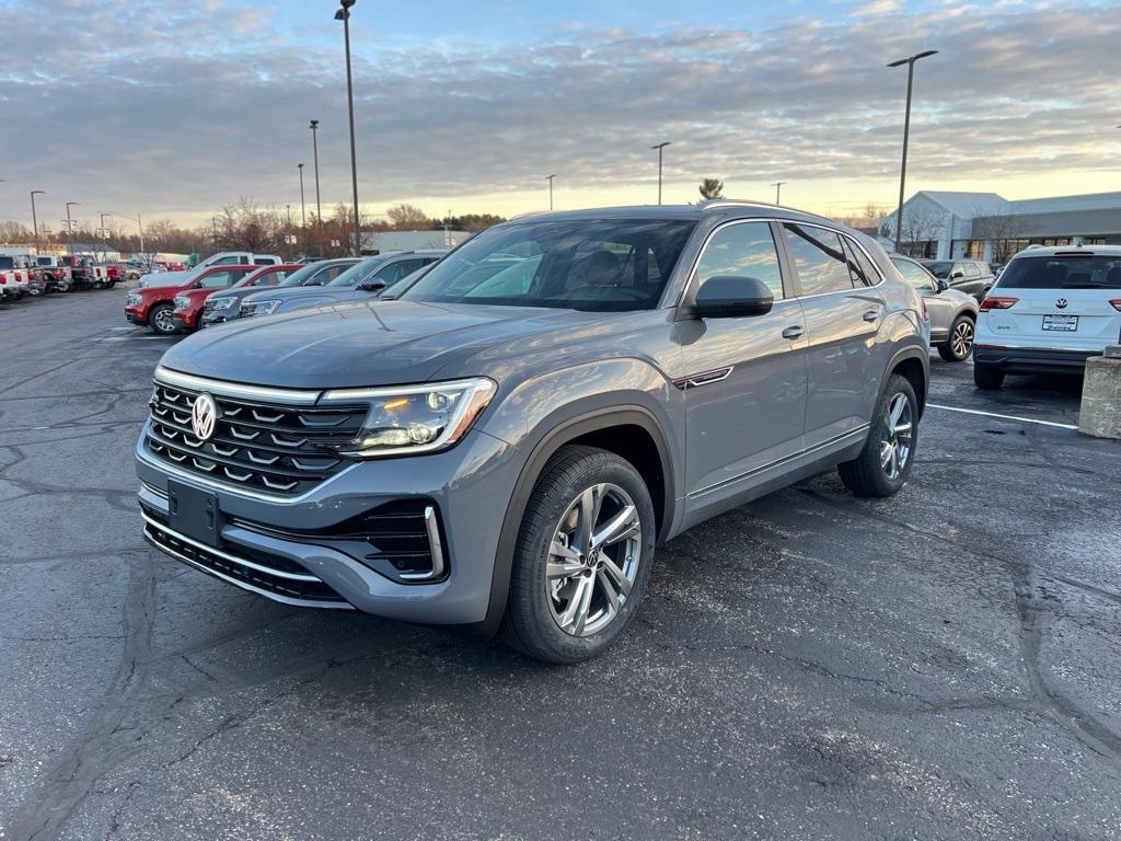 new 2024 Volkswagen Atlas Cross Sport car, priced at $47,066