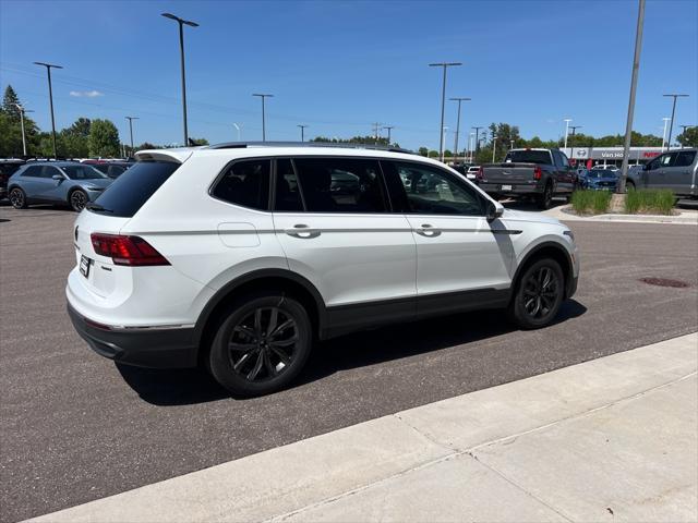 new 2024 Volkswagen Tiguan car, priced at $32,492