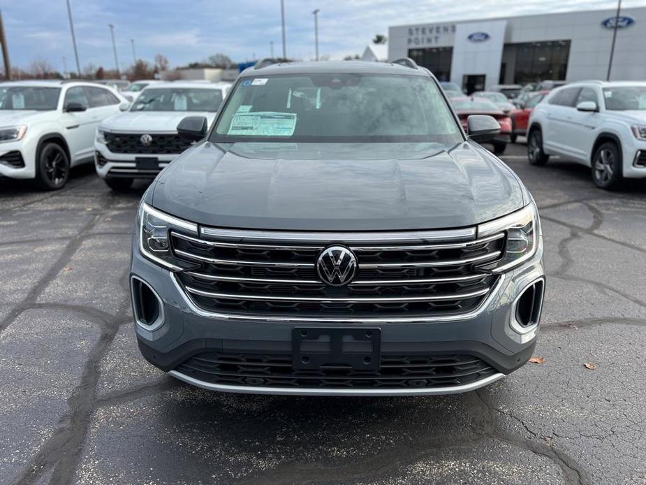 new 2025 Volkswagen Atlas car, priced at $44,778