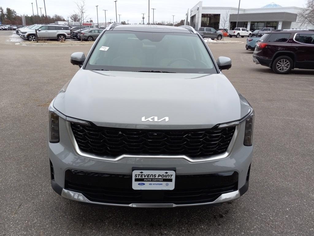 used 2024 Kia Sorento car, priced at $36,990