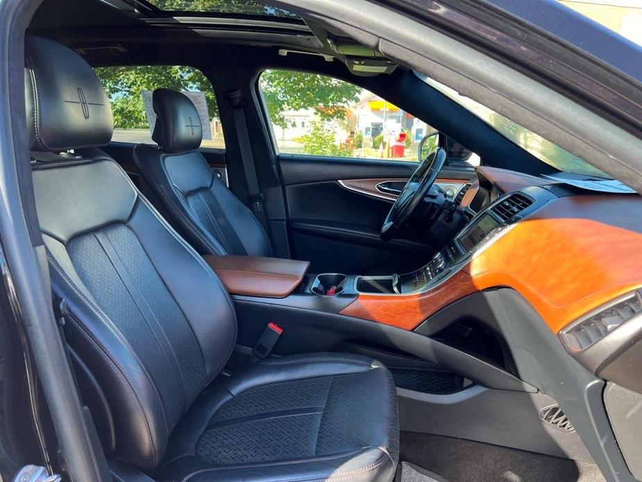 used 2019 Lincoln Nautilus car, priced at $28,505