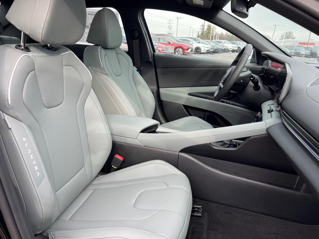 new 2025 Hyundai Elantra HEV car, priced at $29,058