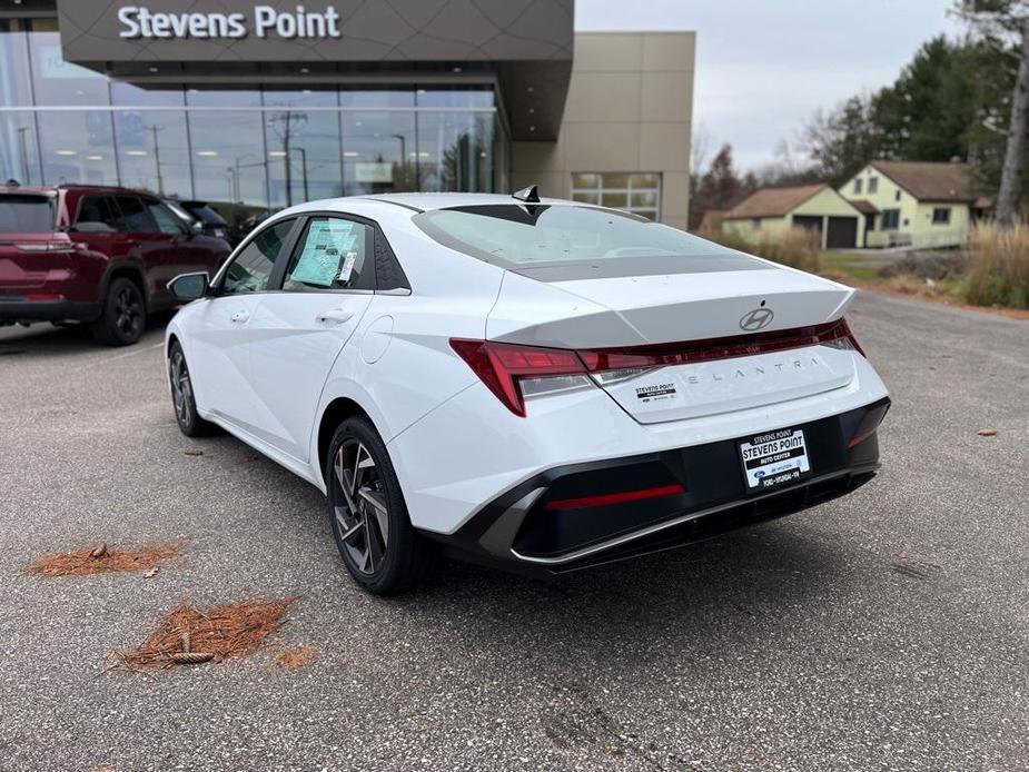 new 2025 Hyundai Elantra car, priced at $25,834